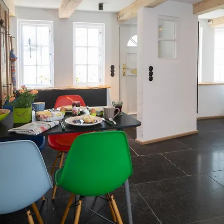 Fewo1846 - Lille Hus - Reizvolles Kapitaenshaeuschen Am Hafen Ueber 3 Ebenen * Flensburg